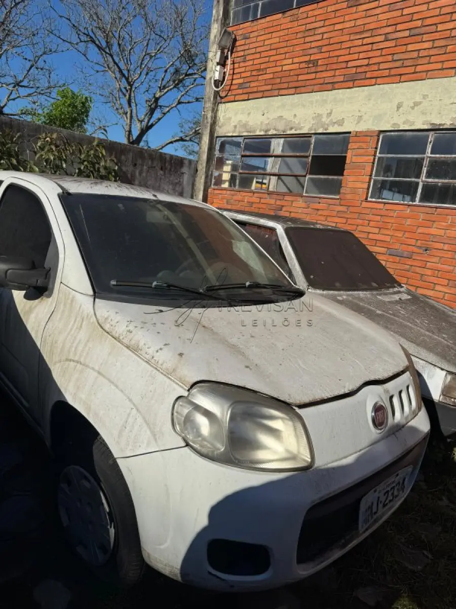 LOTE 001 - FIAT UNO VIVACE 1.0 FLEX, ANO 2014