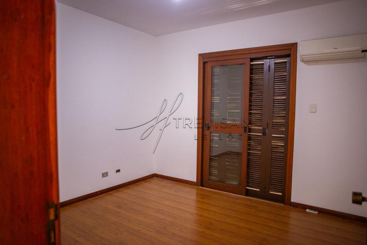Apartamento com 175m2 no Edifício Dom Pedro - Cachoeira do Sul