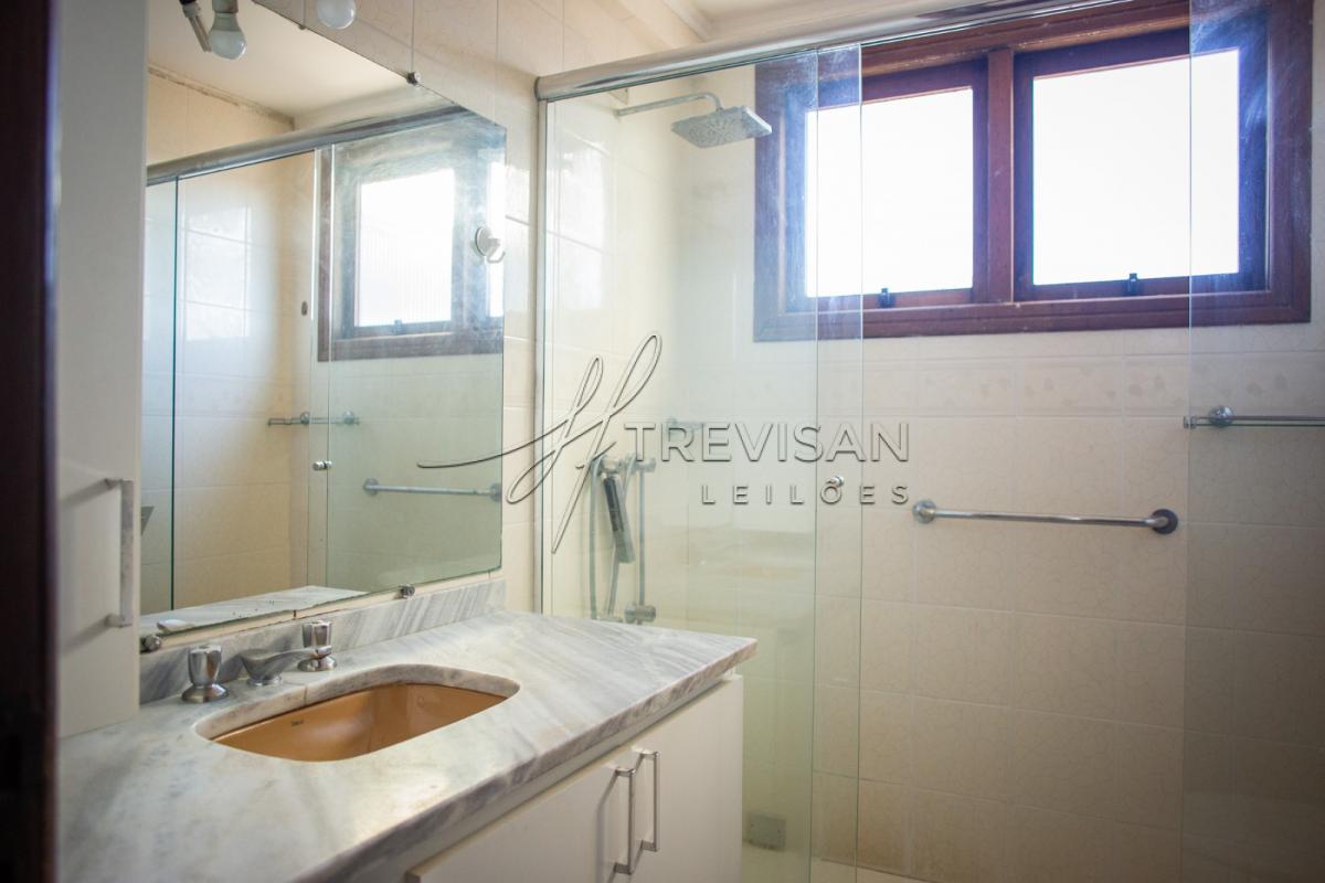 Apartamento com 175m2 no Edifício Dom Pedro - Cachoeira do Sul