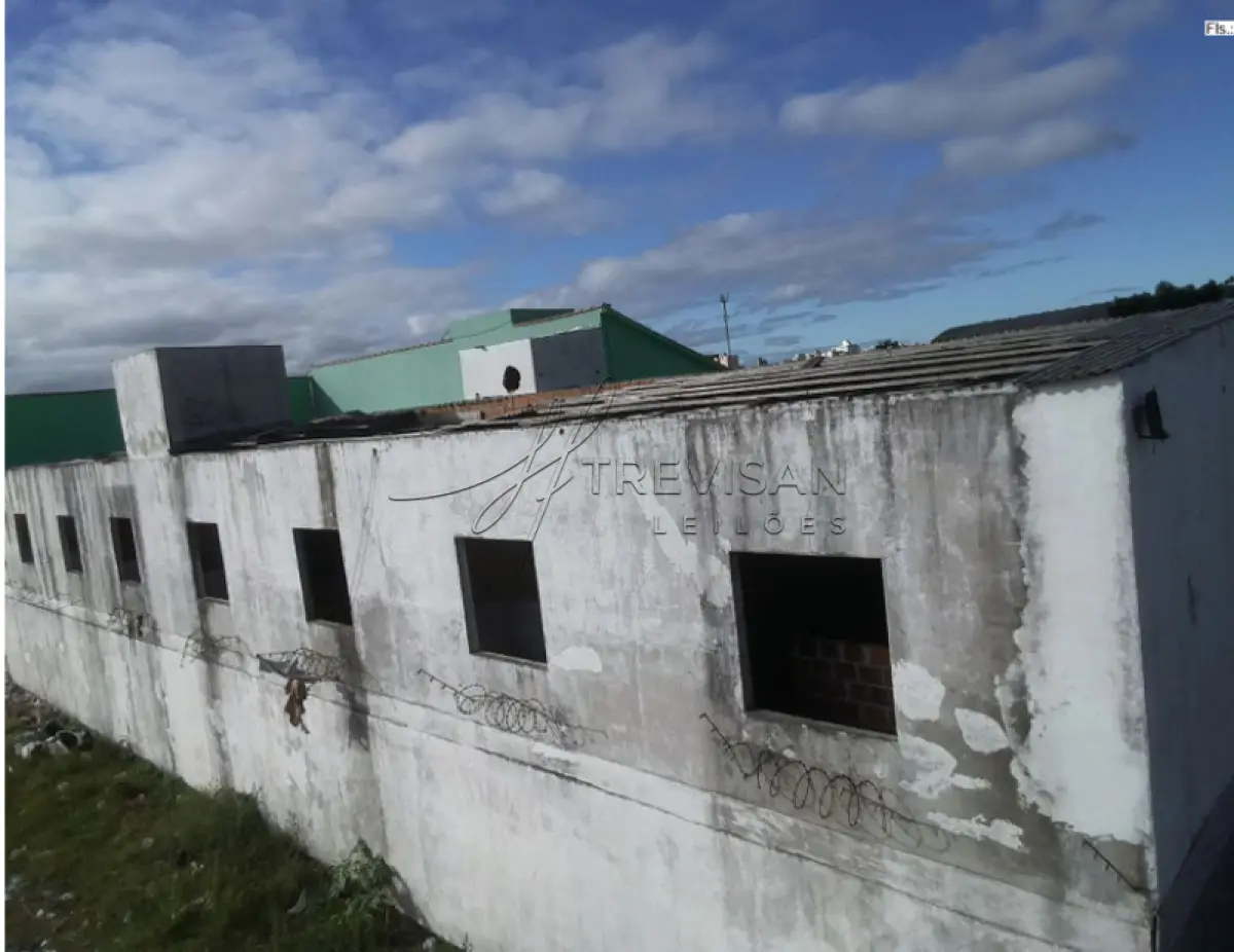 LOTE 000 - Prédio de Alvenaria com 16 Unidades Habitacionais