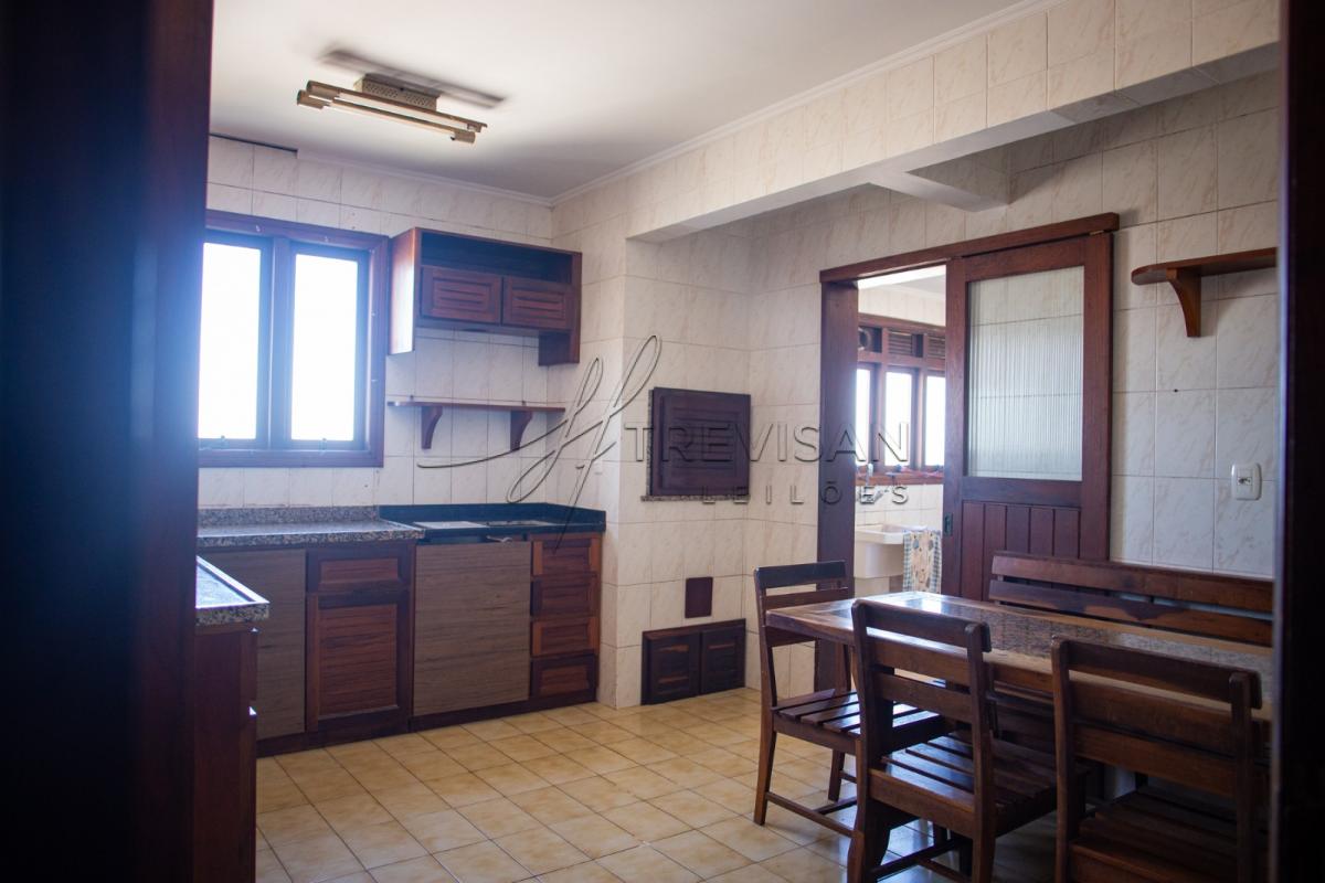 Apartamento com 175m2 no Edifício Dom Pedro - Cachoeira do Sul
