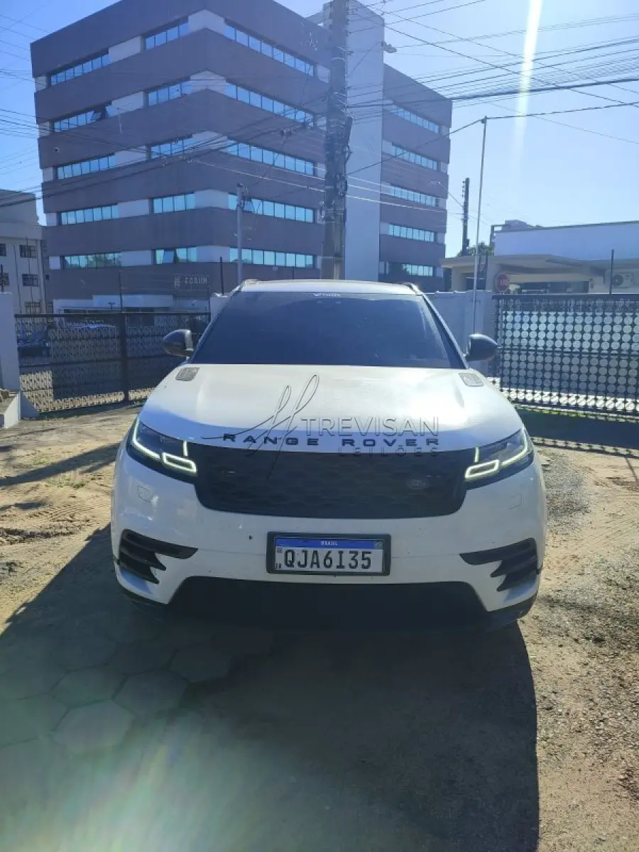 LOTE 002 - VEÍCULO I/LR RANGE ROVER VELAR 2.0 P250 R-DYN. SE, ANO 2018, PLACAS QJA6I35, COR BRANCA