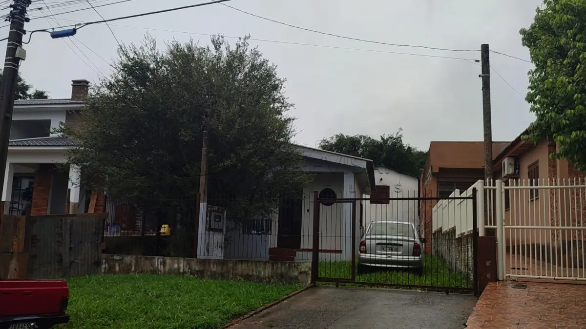 LOTE 000 - Terreno com Casa Residencial