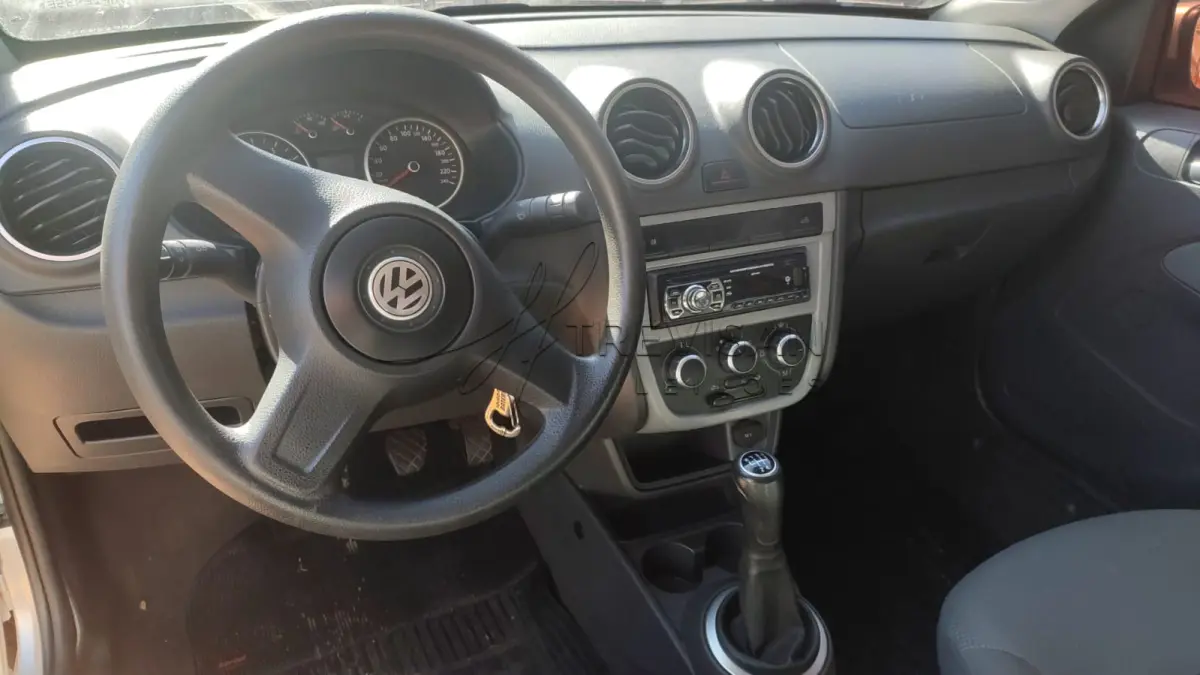 LOTE 001 - VW / SAVEIRO 1.6 CS - COMPLETA - AR CONDICIONADO, DIREÇÃO HIDRÁULICA, VIDROS ELÉTRICOS.