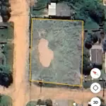 TERRENO DE ESQUINA, 36X30, JÁ DIVIDIDO EM 3 MATRÍCULAS COM FRENTE PARA A RUA ARAÚJO DE PORTO ALEGRE, BAIRRO PONCHE VERDE, CACHOEIRA DO SUL, RS.