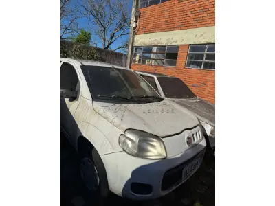 LOTE 001 - FIAT UNO VIVACE 1.0 FLEX, ANO 2014