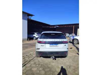 LOTE 002 - VEÍCULO I/LR RANGE ROVER VELAR 2.0 P250 R-DYN. SE, ANO 2018, PLACAS QJA6I35, COR BRANCA