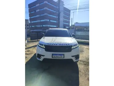 LOTE 002 - VEÍCULO I/LR RANGE ROVER VELAR 2.0 P250 R-DYN. SE, ANO 2018, PLACAS QJA6I35, COR BRANCA