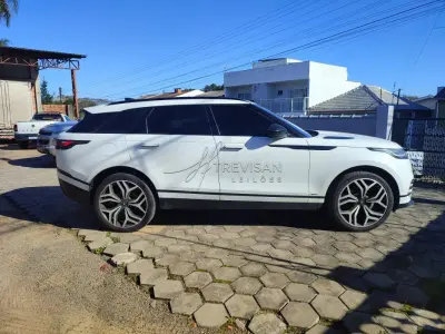 LOTE 002 - VEÍCULO I/LR RANGE ROVER VELAR 2.0 P250 R-DYN. SE, ANO 2018, PLACAS QJA6I35, COR BRANCA