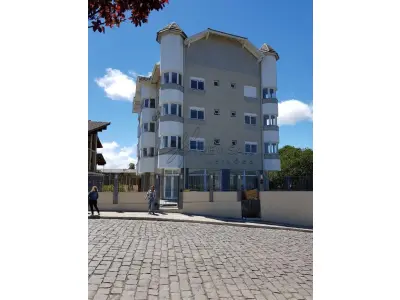 Apartamento em Canela próximo a Catedral - 45,22 m2 privativos - Mobiliado e Desocupado.