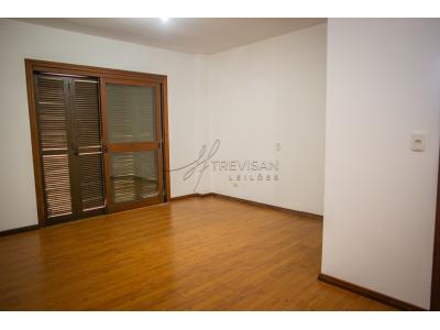 Apartamento com 175m2 no Edifício Dom Pedro - Cachoeira do Sul