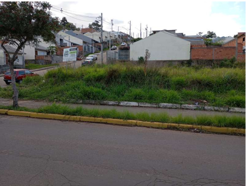 Terreno de Esquina - 232,75m2 - em Campo Bom - RS.